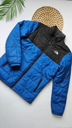 Jaqueta de lã THE NORTH FACE BOYS MONTAGEM REVERSÍVEL CHIMBORAZO PUFFER Tamanho 14/16 ans