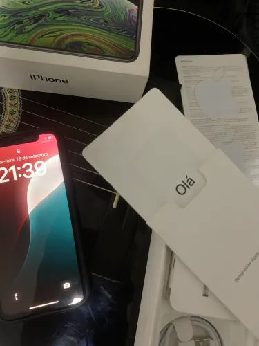 iPhone XS 256GB Preto + 2 Capinhas + Cabo + Caixa (adesivos, manual e etc)