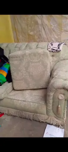 Sofá de dois lugares