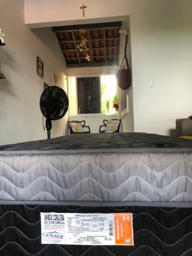 Vendo cama semi nova