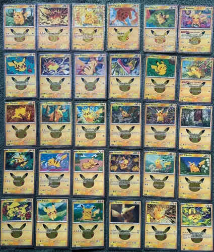 PIKACHU 30 ANOS COLEÇÃO 
