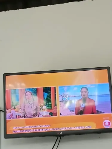 TV LG 32 polegadas não é smart 