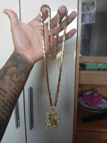 Vendo corrente de moeda antiga !
