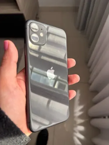 IPHONE 11 - 128GB