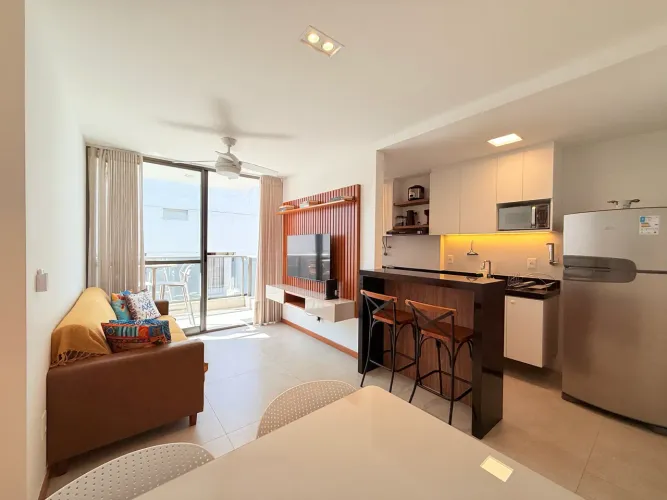 Apartamento de 2 Quartos com Suíte e 100% Mobiliado no Enjoy Residence / Itapuã VV