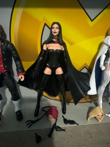 Marvel Legends Selene
