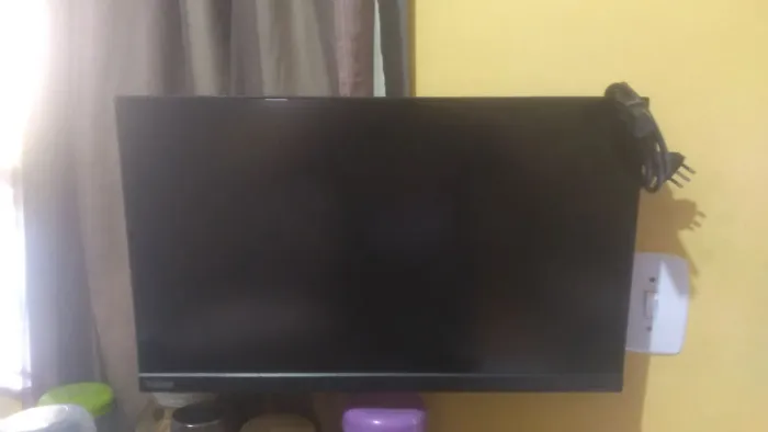 Monitor de 24 polegadas 