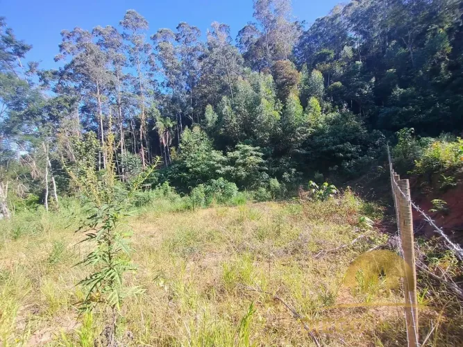 TERRENO À VENDA EM ASSOCIAÇÃO FECHADA  VISTA PRIVILEGIADA!