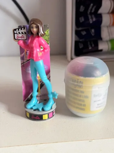 Barbie profissões kinder ovo - Cineasta