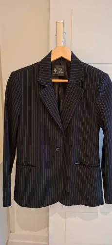 Blazer feminino tamanho P Flor de Liz