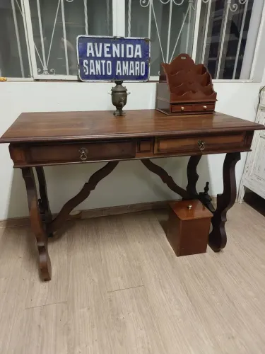 Escrivaninha Antiga ( muito elegante)