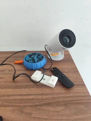 Projetor + Caixa de Som + Suporte