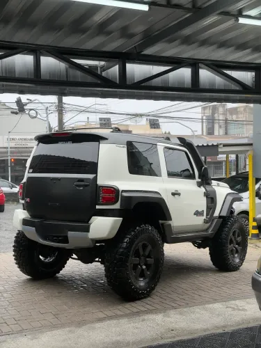 Troller T-4 4X4 3.2 20V TDI Cap. Rígida Diesel 2015
