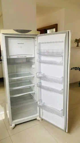 Geladeira Frost Free 365L 127v - BRASTEMP
