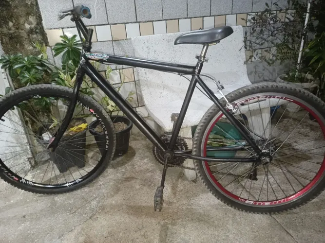 Bicicleta aro 26 sem nada pra fazer só pegar e andar