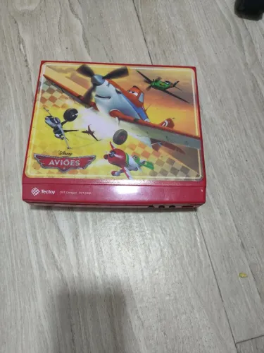 DVD compacto da marca Tectoy (modelo DVT-C420