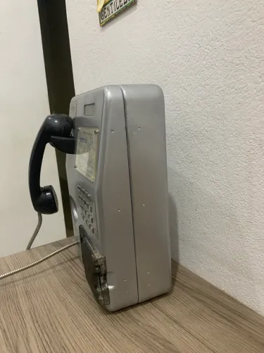Telefone Orelhao Antigo