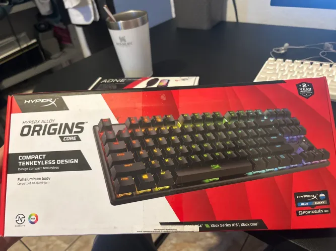 Teclado gamer mecanico hyperx alloy origins core RGB switch BLUE