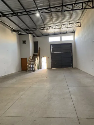 Salão comercial com 200m², Bonfim Paulista, Zona Sul de Ribeirão Preto/SP.