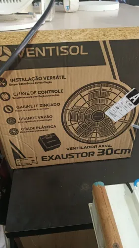 Vendo exaustor ventisol novo na caixa 30 cm sem uss