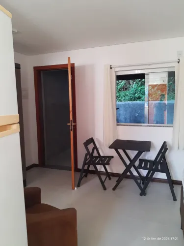 Anual Studio Aconchegante nos Ingleses - 400m do Mar (Ideal para Moças)