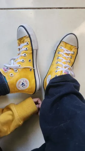 All star cano médio amarelo 