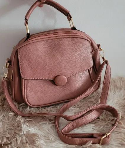 Vendo bolsa linda e nova, cor rosa chá 