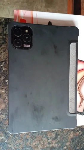 Tablet tecnológico que vira computador , adaptável