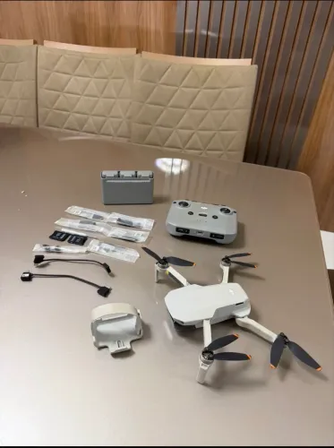 Drone DJI mini 2 - Fly more combo 
