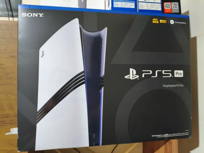 PlayStation 5 Pro C/ Leitor e Controle Edge