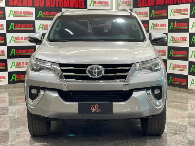 Toyota Hilux SW4 SRX 4X4 2.8 TDI 16V Dies. Aut. 2018