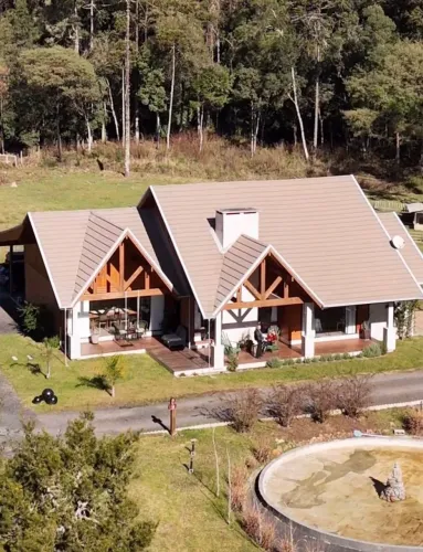 Linda pousada à venda em Urubici-SC, bairro Avencal