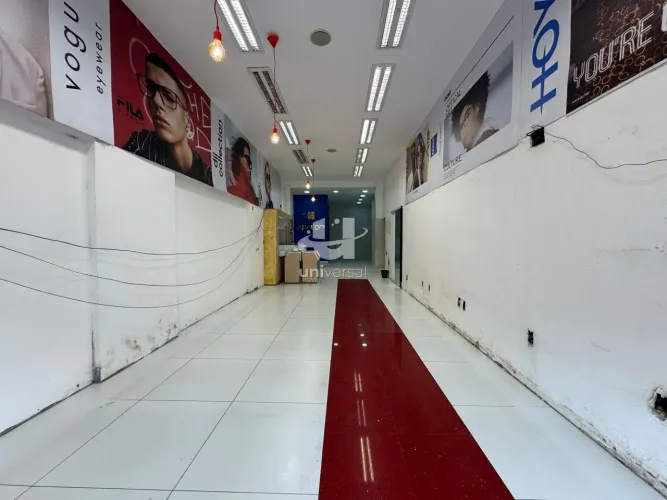 Excelente Loja Comercial com 75 m² em Rua de Altíssimo Fluxo Pronta para o Seu Negócio!