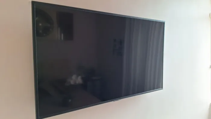 TV Samsung 43 Polegadas 4K - Tela Perfeita - Com Defeito