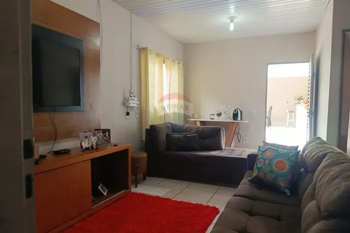 Casa à Venda | 2 Quartos | Quintal | Toda Murada | Setor Lago Azul IV | Araguaína -TO