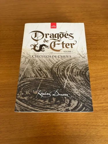 Livro Dragões de Eter Círculos de Chuva (volume 3)