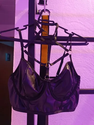 Top preto de pole dance 30-40 