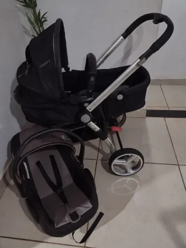 Carrinho moisés+ bebê conforto