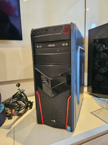 Gabinete Aerocool
