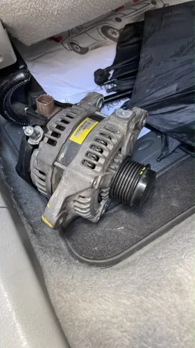 Alternador Toyota Corolla 2012 Original 