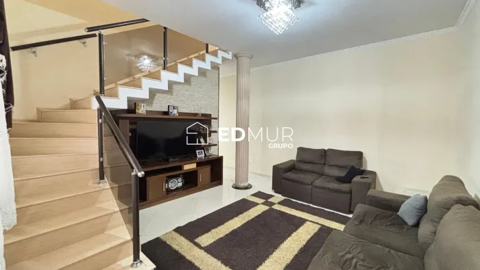 SOBRADO para VENDA com 225m² no bairro Vila Humaita com 3 quartos e 3 vagas. Santo André, 