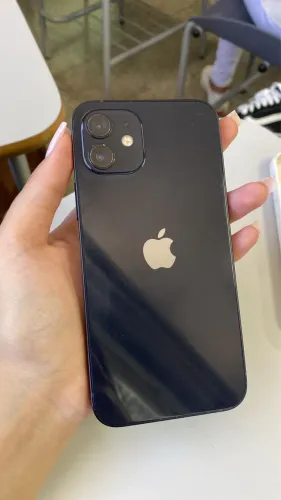 VENDO IPHONE 12 