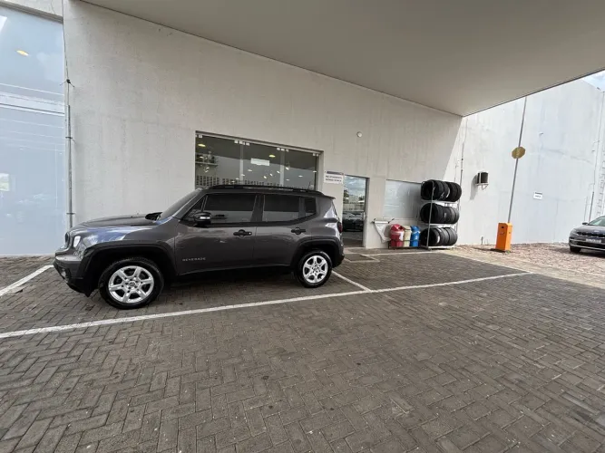 Jeep Renegade Sport T270 1.3 TB 4X2 Flex Aut. 2024