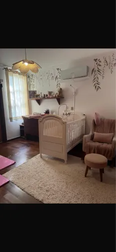 Berço com poltrona