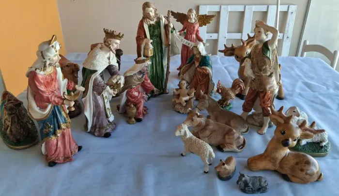 Presépio de Natal Completo - Conjunto Grande de Peças Ricas em Detalhes
