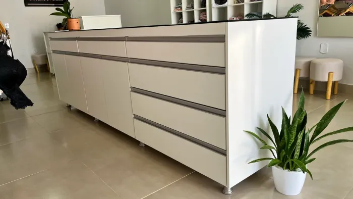 Balcão MDF com vidro