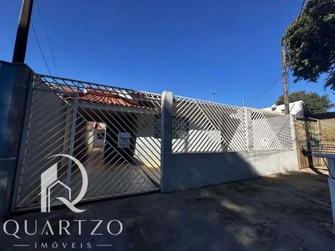 Casa a venda no bairro Jardim Vitória - Maringá/PR