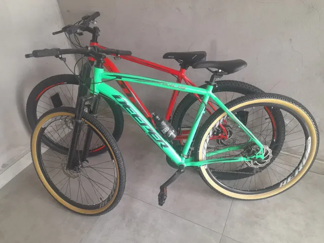 Bicicleta estado de nova