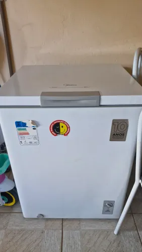 Freezer e conservador Midea 100 litros 