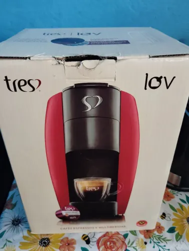 Máquina de café expresso novinha